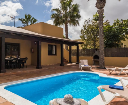 Foto de Villa House oasis Corralejo Tomada desde la zona de la piscina